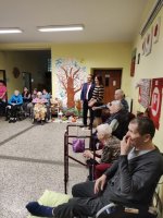 Október mesiac úcty k starším